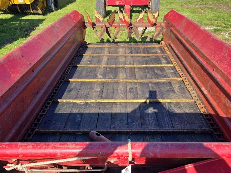 new-holland-513-image-3