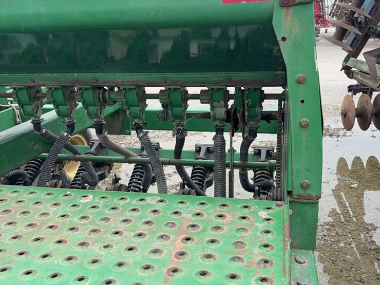 john-deere-750-image-13