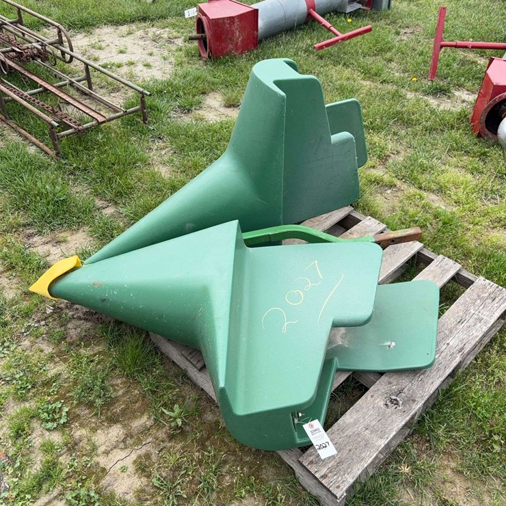 JOHN DEERE 2