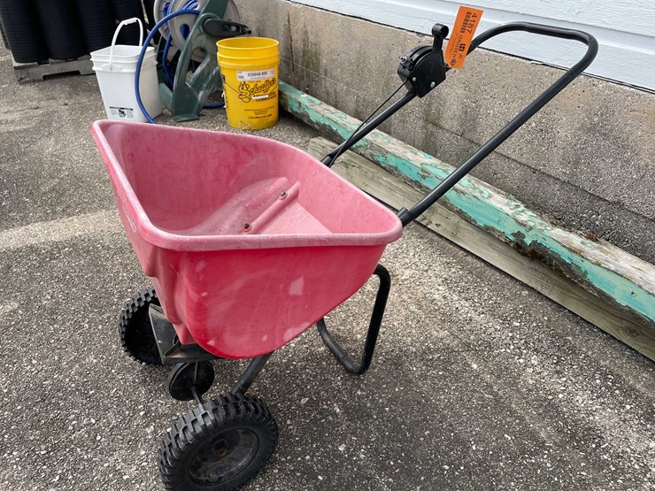 #4187-•-seed-spreader-image-4