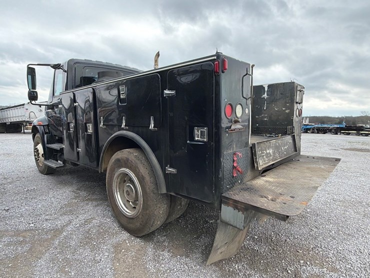 2005-international-durastar-4200-image-4
