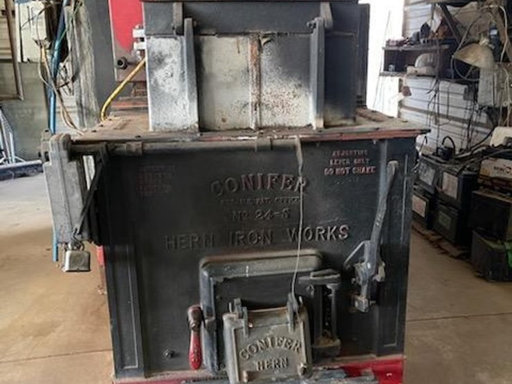 #195-•-hern-iron-works-wood-furnace-image-3