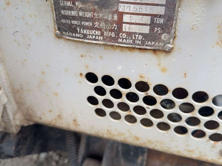 takeuchi-tb015-image-10