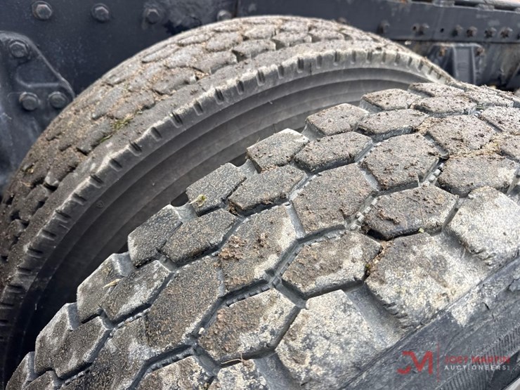 2006-caterpillar-c13-image-13