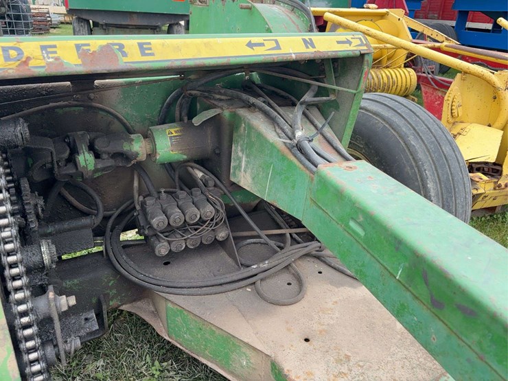 john-deere-3960-image-7