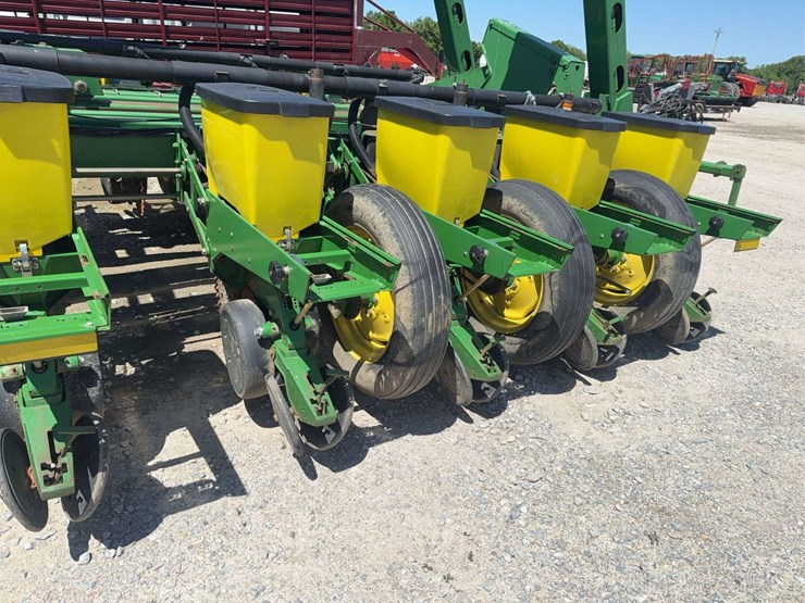 john-deere-1770-image-18