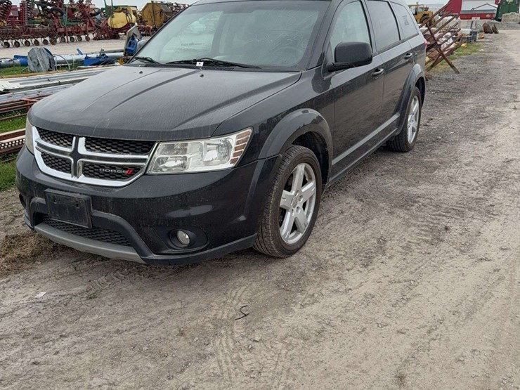 2012-dodge-journey-sxt-image-1