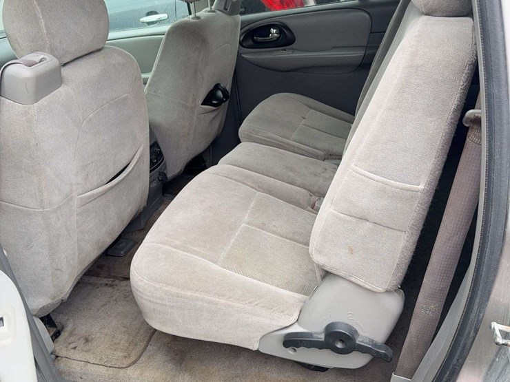 2006-chevrolet-blazer-image-8