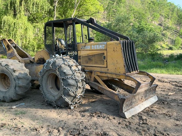 1990-john-deere-640d-image-7