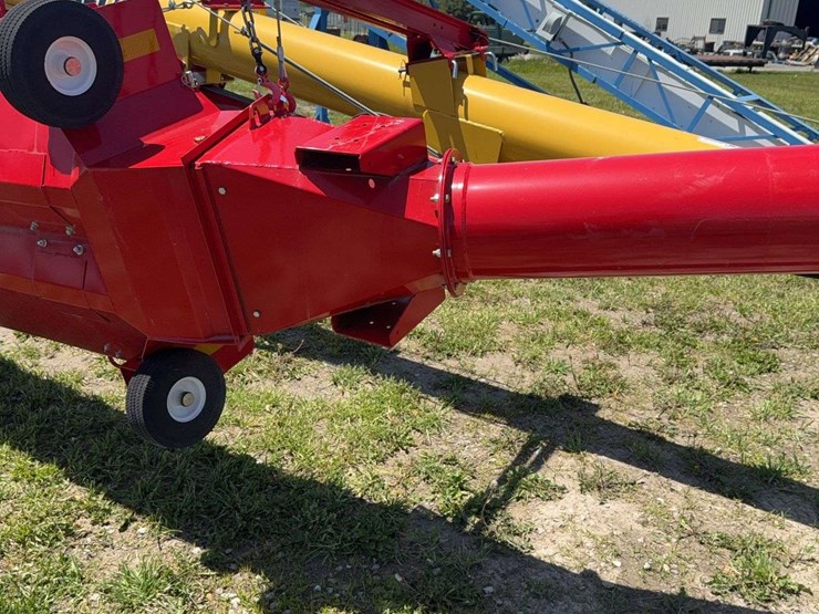 2023-westfield-mkx-x-21073-swing-away-auger,-10"-x-73ft,-540-pto-(inside-building),-low-use-image-23