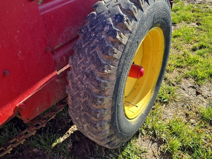 new-holland-513-image-13