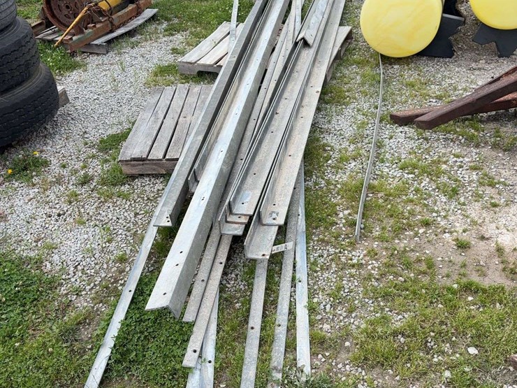 pallet-of-angle-iron-and-flat-steel-image-1