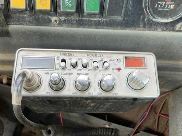 1995-volvo-l120-image-17