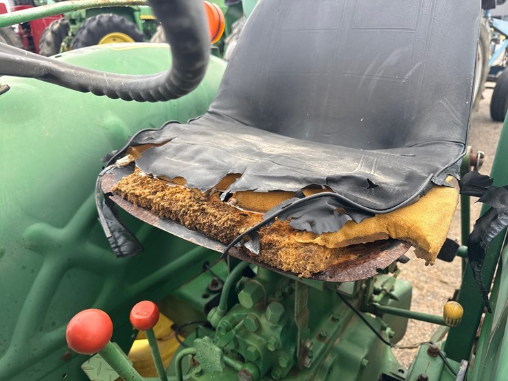 john-deere-850-image-19