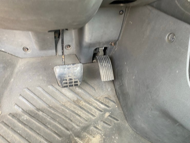 2019-international-lt625-day-cab-semi-tractor-image-70