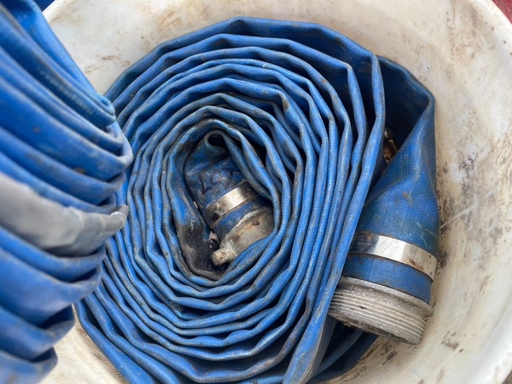 #6048-•-tsunami-sump-pump-and-water-hoses-image-4