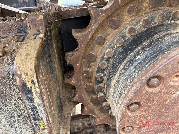 2001-deere-450-lc-image-12