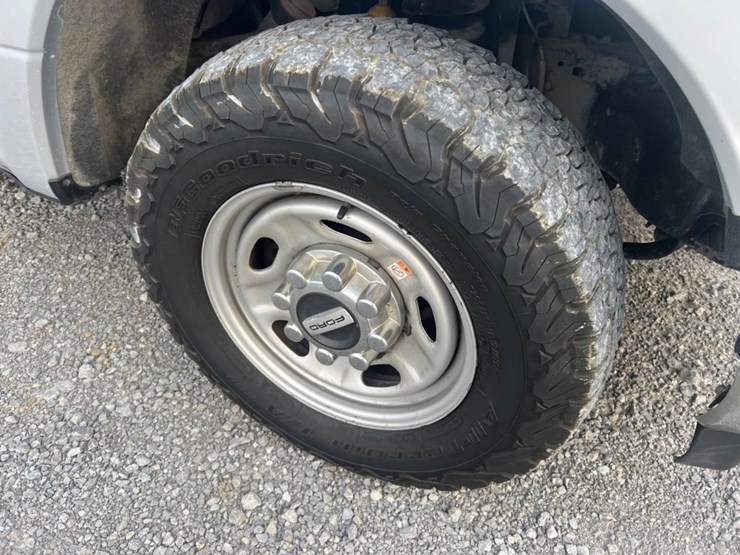 2017-ford-f250-xl-image-23