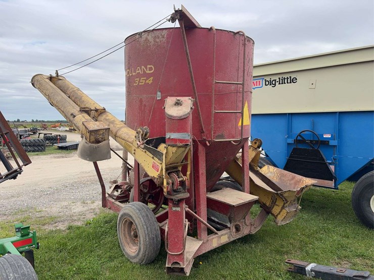 new-holland-354-image-10