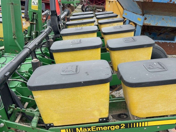 john-deere-7200-image-6