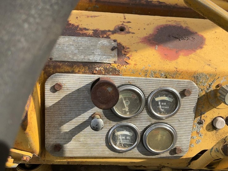 caterpillar-621-image-18
