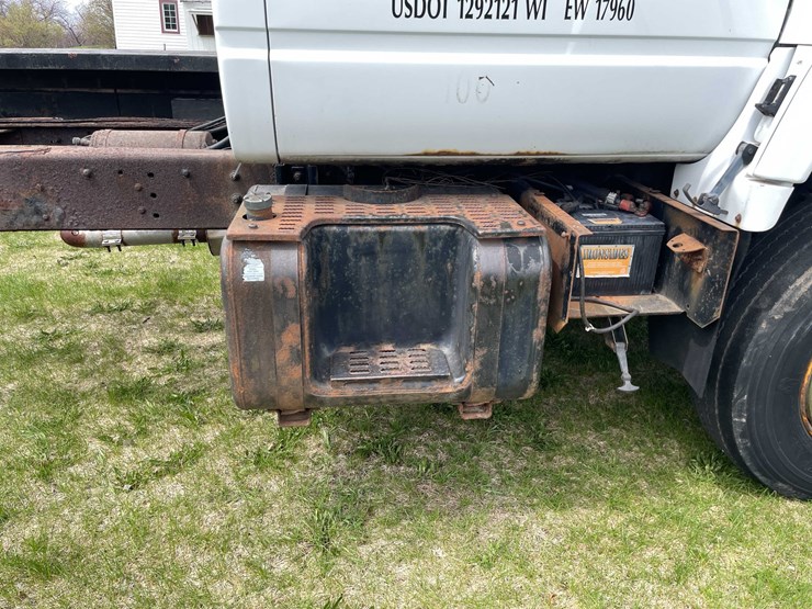 #4157-•-2000-gmc-c7500-(has-wi,-title)-image-30