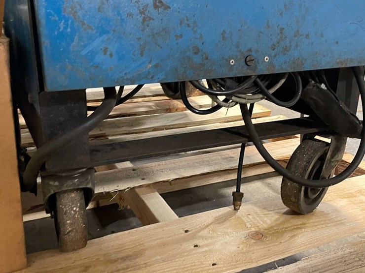 #4156-•-miller-welder-image-9