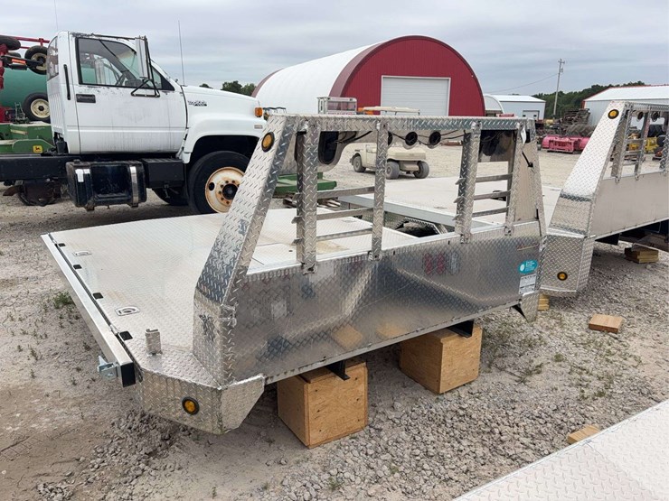 new-bradford-built-aluminum-flatbed,-96-x-114,-34"-frame-width,-60"-cab-to-axle,-fits-cab-and-chassis-dually-truck-any-make,-9ft-bed,-stock-#bb14177-image-2