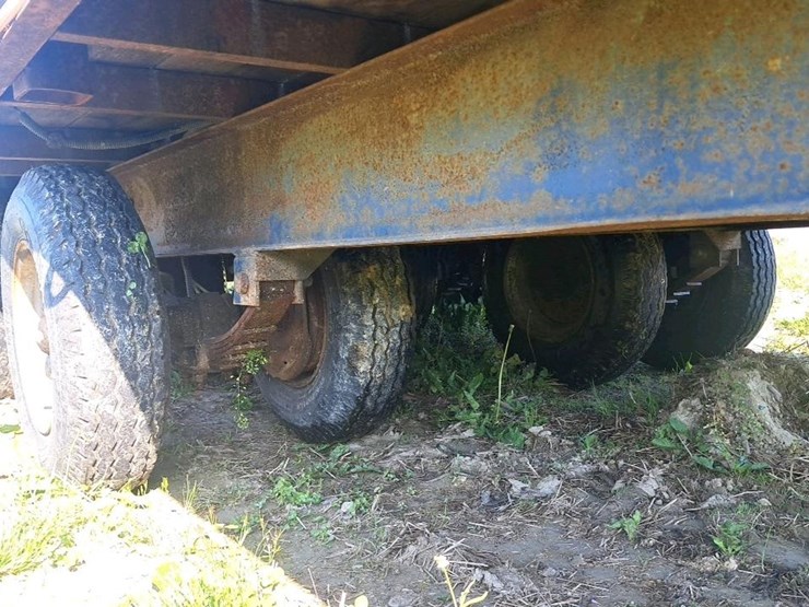 #165-•-1996-econoline-trailer-image-18