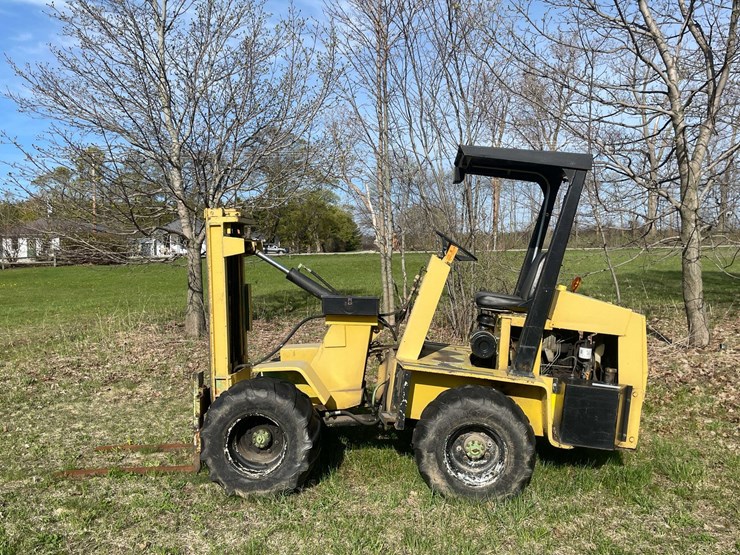 #5498-•-1978-swinger-forklift-image-8
