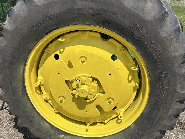 john-deere-4320-image-18