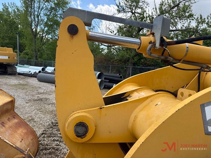 2000-deere-544h-image-11