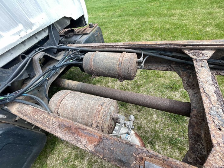 #4157-•-2000-gmc-c7500-(has-wi,-title)-image-70