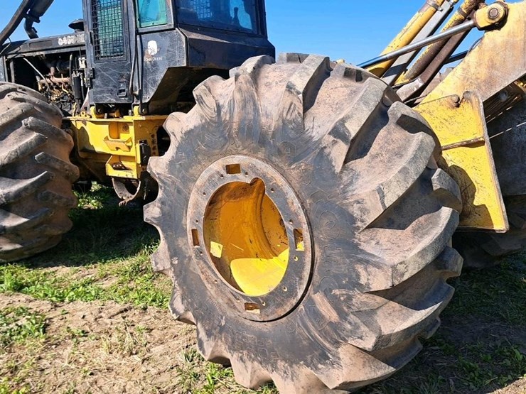2006-deere-648-image-36
