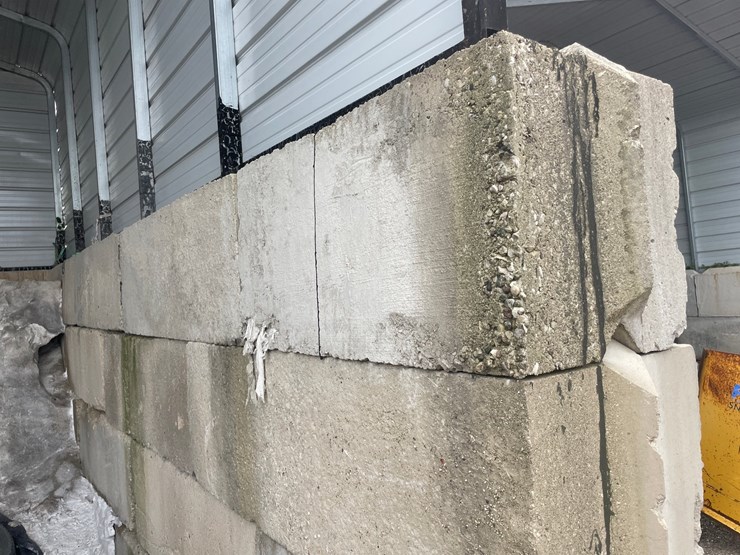 #6002-•-concrete-block-and-metal-salt-cover-structure-image-13