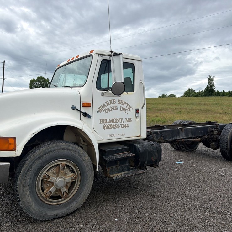 1990 INTERNATIONAL 4900
