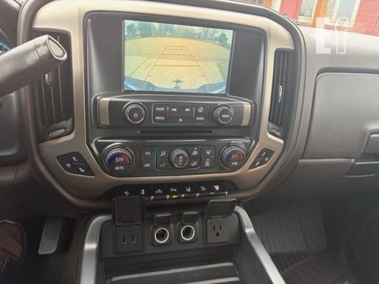 2019-gmc-sierra-2500hd-denali-image-10