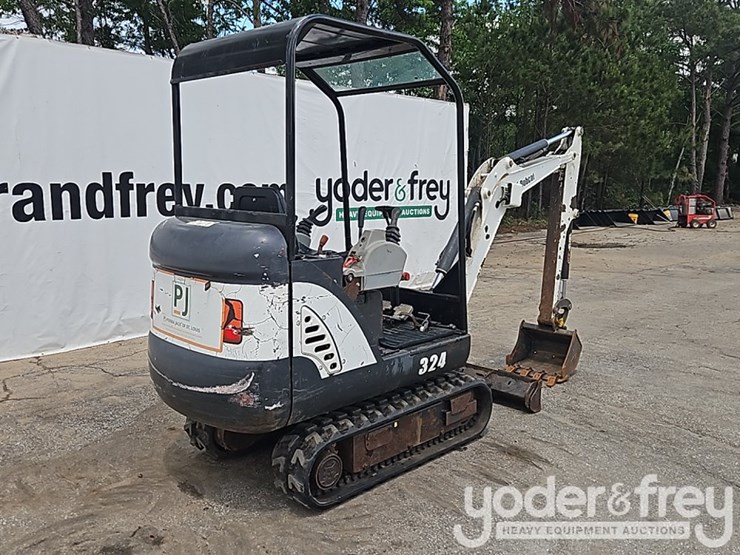 2013-bobcat-324m-image-5