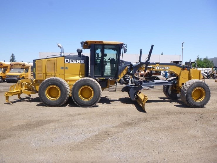 2013-deere-872gp-image-28