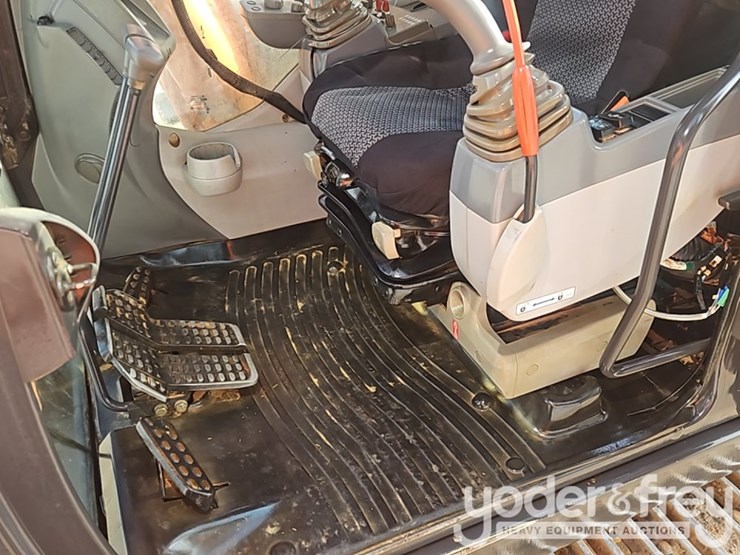 2018-hitachi-zx350-image-36