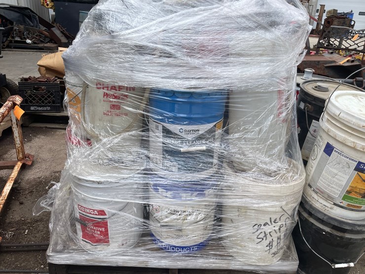 #6029-•-pallet-of-various-concrete-fluids-and-supplies-image-6