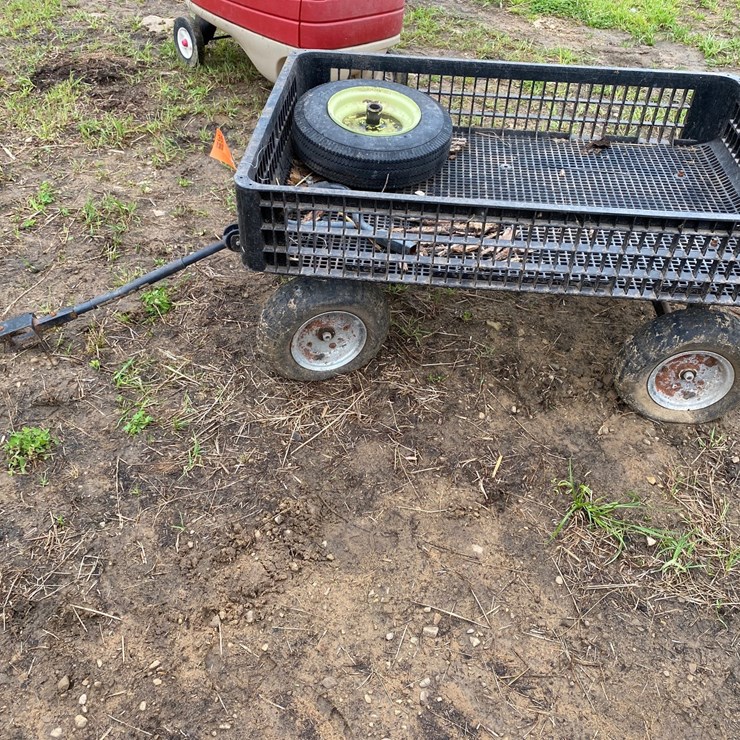 #3515 • 4-Wheel Poly Dump Wagon