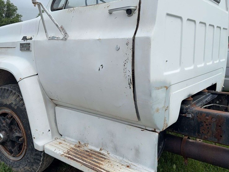 1979-gmc-7000-image-9