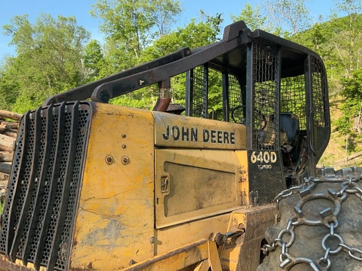 1990-john-deere-640d-image-41