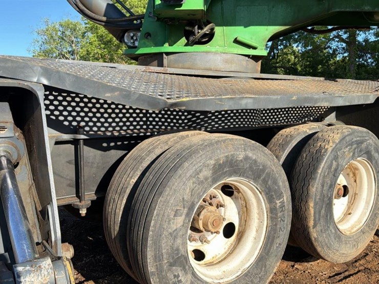 2018-deere-437e-image-28