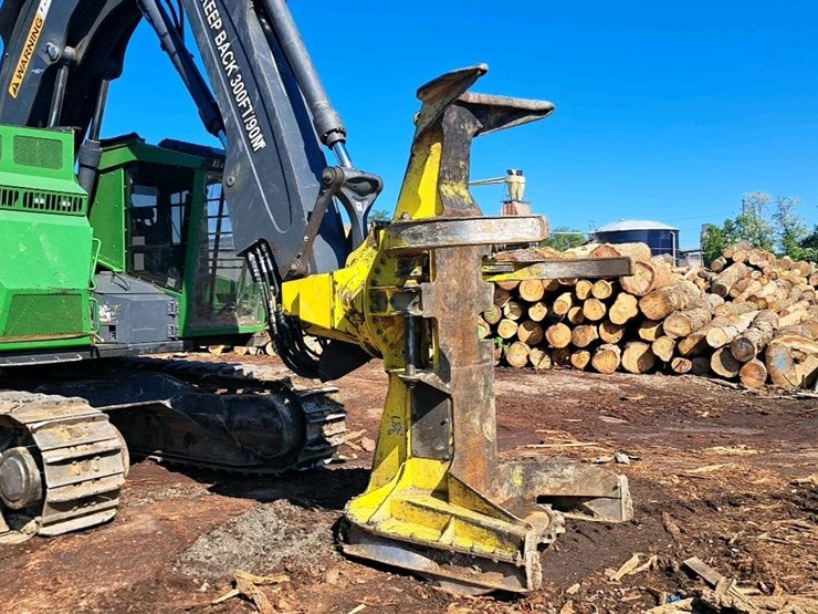 2016-deere-853m-image-17