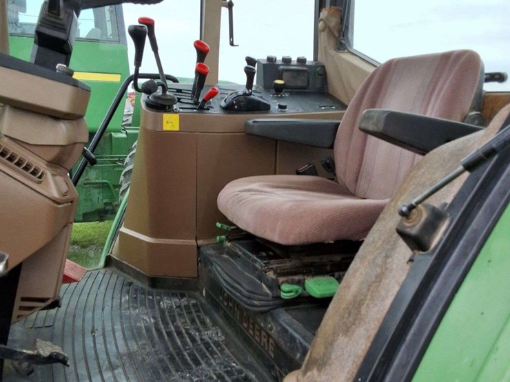 john-deere-6400-image-14