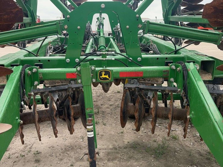 2013-john-deere-2623-image-19