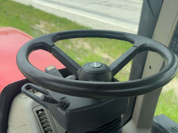 2010-case-ih-275-image-23
