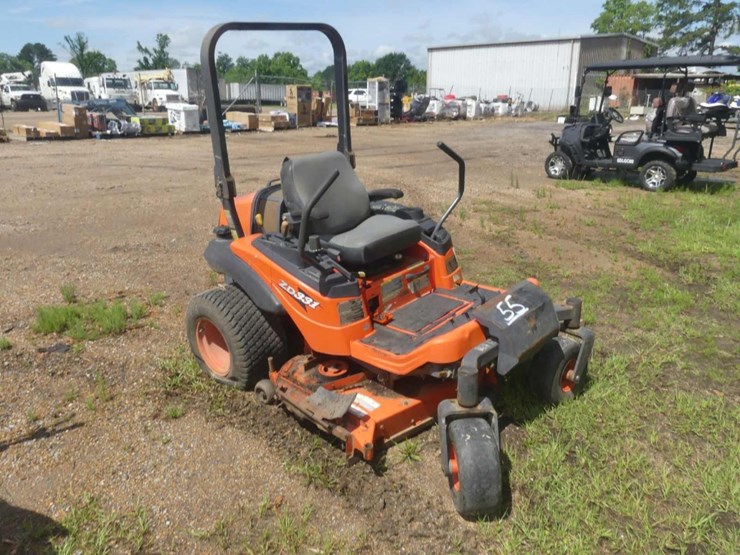 kubota-zd331-image-2